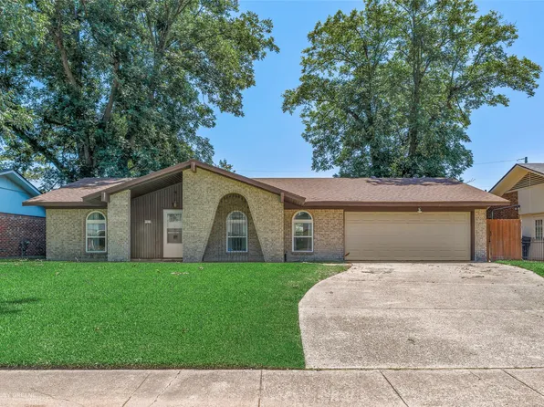 3911 Parkway Dr, Bossier City, LA 71112