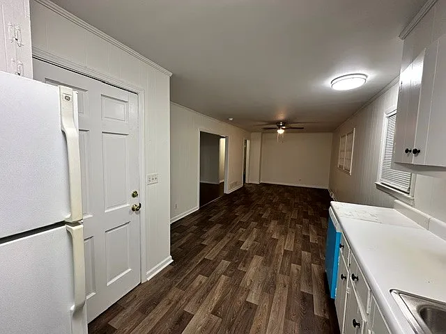 143 Howard St — Photo 9
