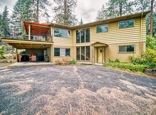 1360 Windsor St, Ashland, OR 97520