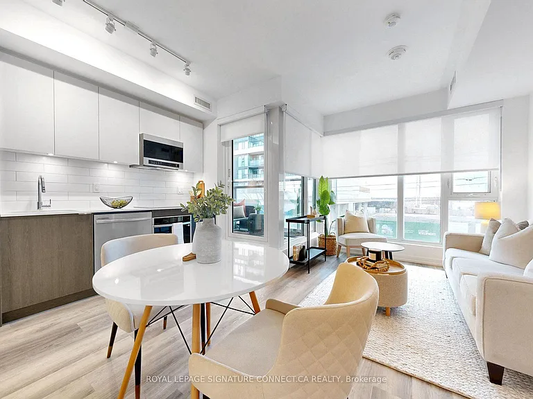 6 Chartwell Rd #208 — Photo 4
