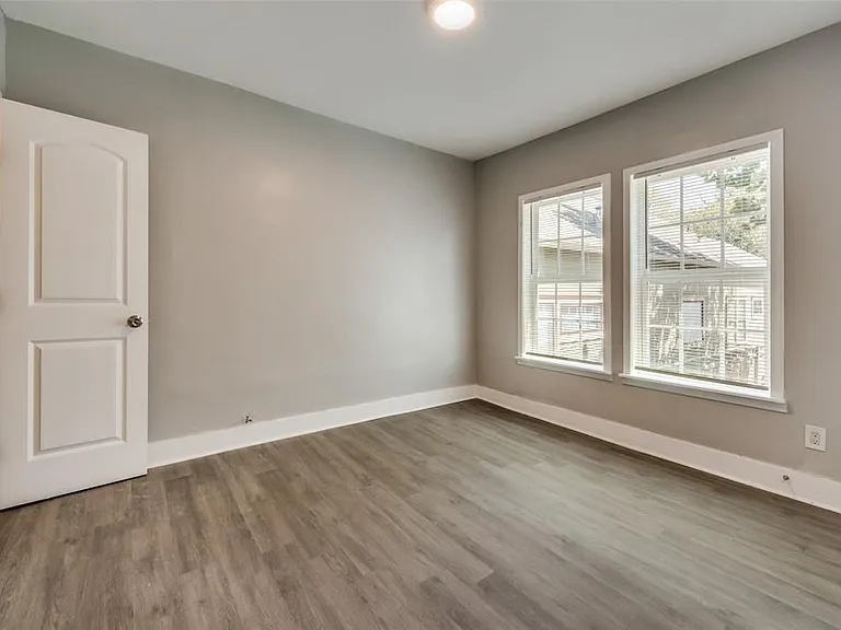 507 Enid St #A — Photo 4