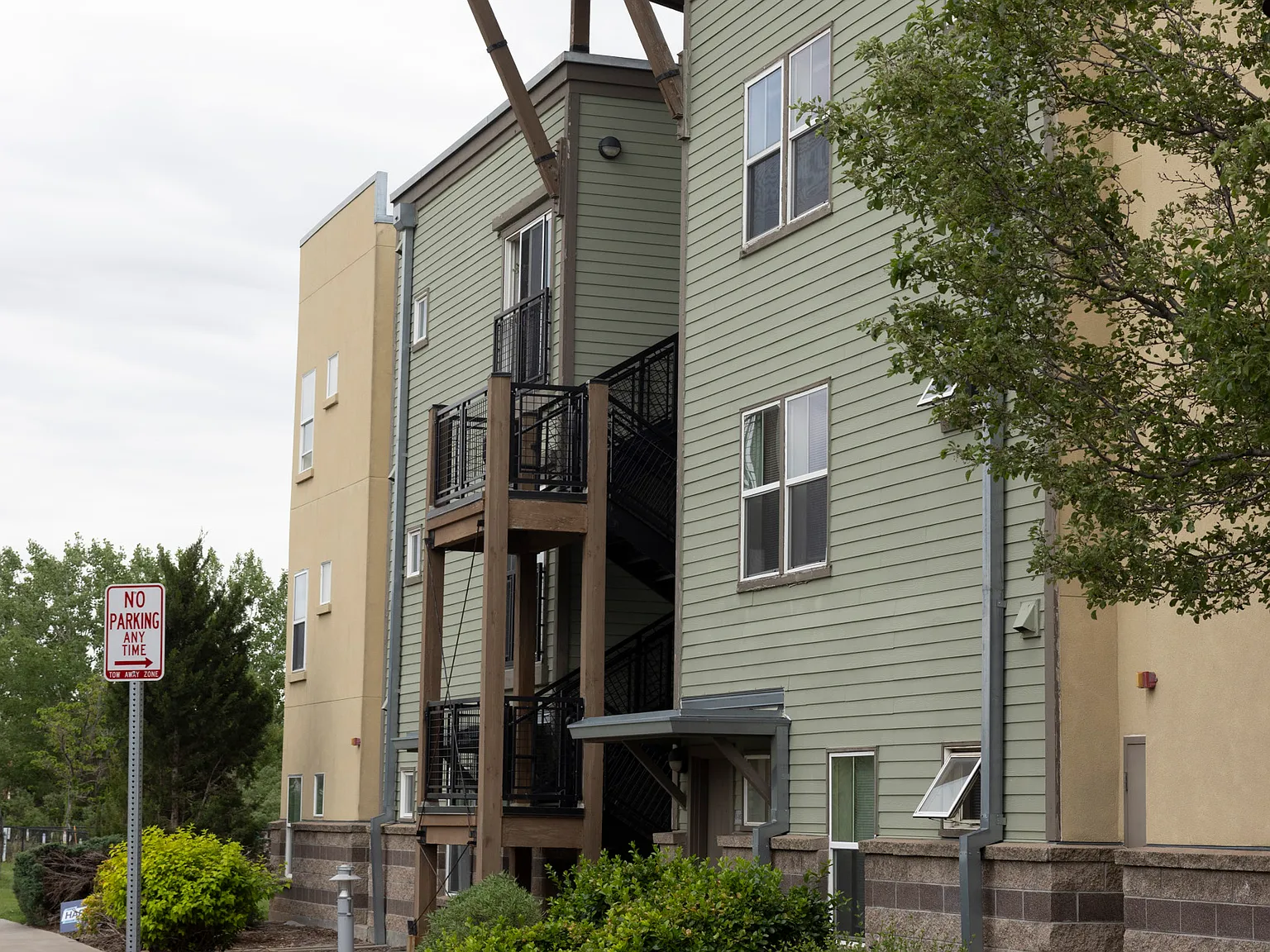 Parkside Apartments — Photo 2