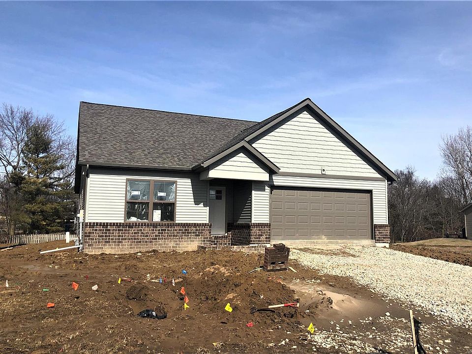 2nd image of 1885 Cloverdale Dr