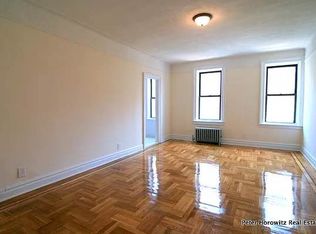 3420 30th St #5B, Astoria, NY 11106