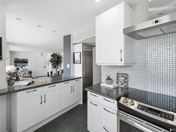 5th image of 1451 Montgomery St APT 7
