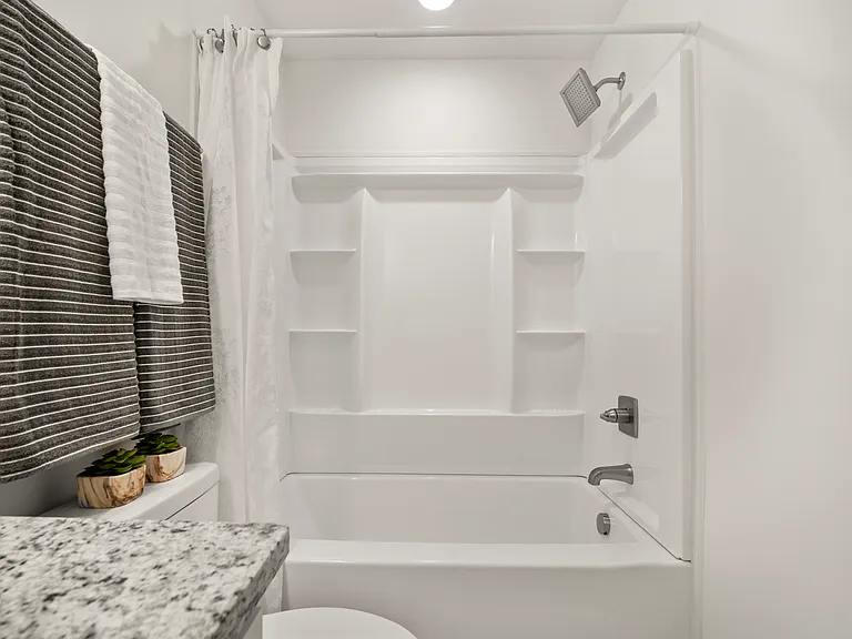 404 Beech St #1 — Photo 17