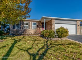 668 Chippewa Cir, Round Lake Heights, IL 60073