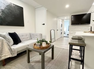 196 Hopewell Ave, Ottawa, ON K1S2Z5