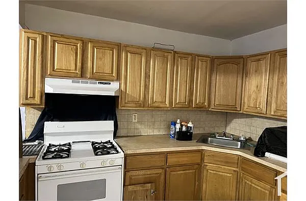 Building Photo - 1127 McBride St #2
