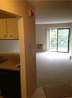 4th image of 750 Quaker Ln #C101