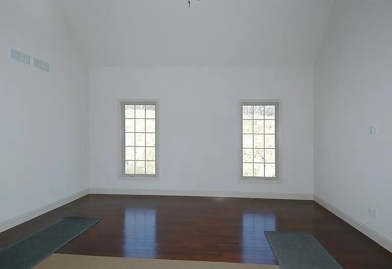 1303 Gantry Ct — Photo 5