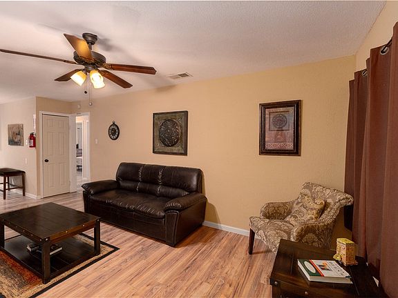 2nd image of 958 Shephard Drive