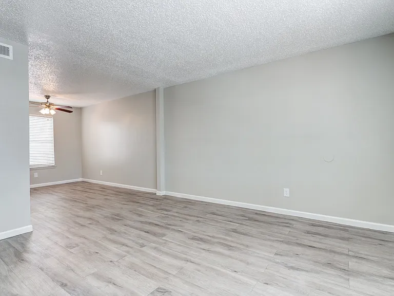 Paso Norte Apartments — Photo 18