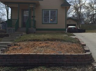 2630 Rollins Ave, Des Moines, IA 50312