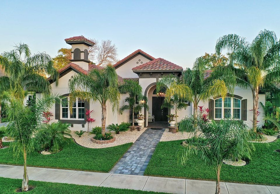 1st image of 6 New Oak Leaf Dr
