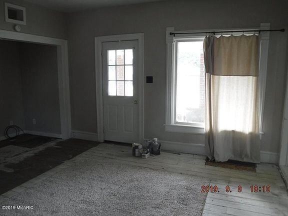 5th image of 706 N Kalamazoo St