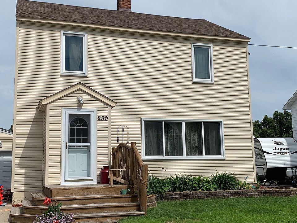 1st image of 230 Meeker Ave S