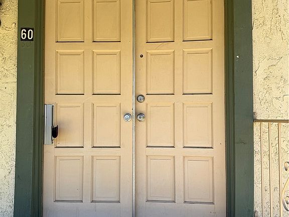 4th image of 18911 Kittridge St Unit 60
