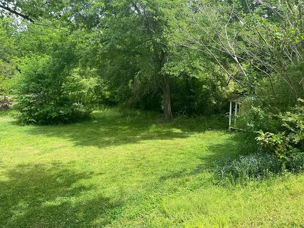 215 Wilson St, Calhoun, GA 30701
