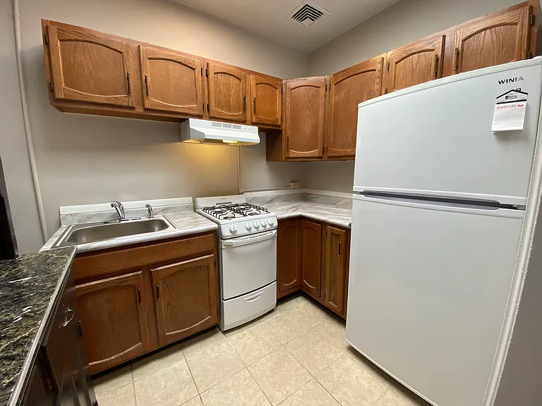 8 S Hanover St #301 — Photo 6