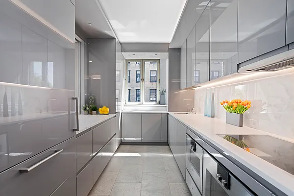 Sold by Douglas Elliman | media 8