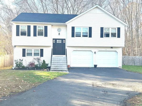 45 Fawn Ridge Drive, Hamden, CT 06514