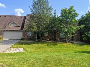 10100 Grand Cypress Ct, Louisville, KY