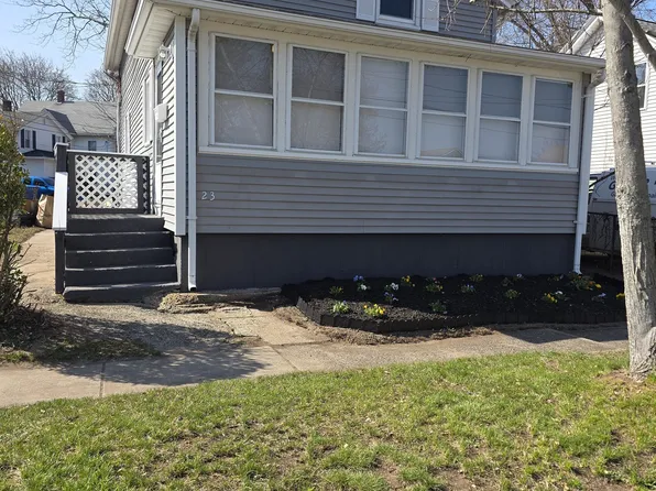 23 West Street, Wallingford, CT 06492