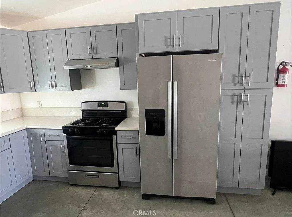 4 bed, 1320 sqft, $3,450 — Photo 4