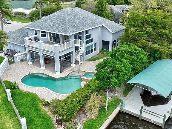 2nd image of 18070 Interlochen Ln