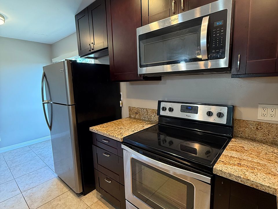 1st image of 4590 Date Ave