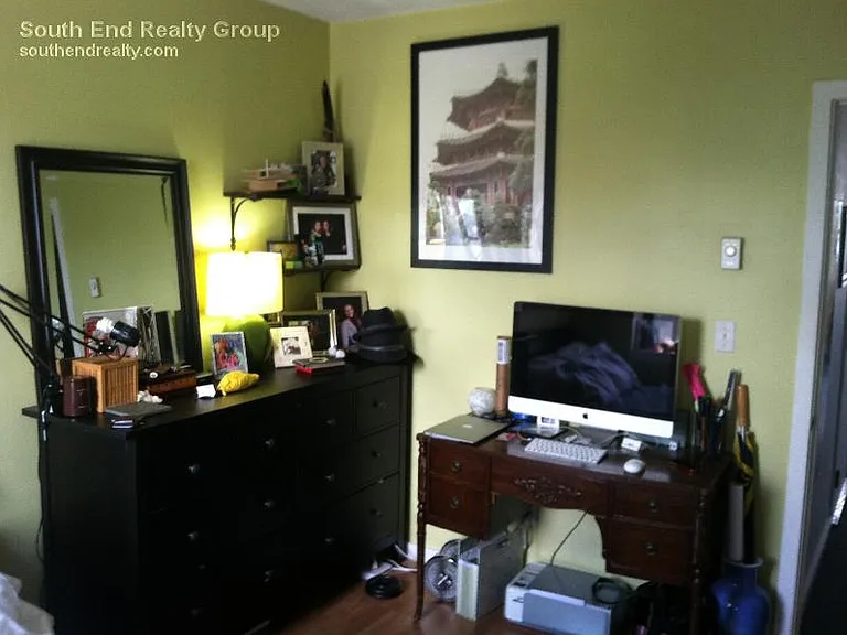 483 E Broadway #6 — Photo 18