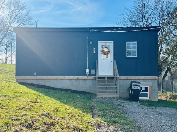102 Cadiz Ave, Cadiz, OH 43907