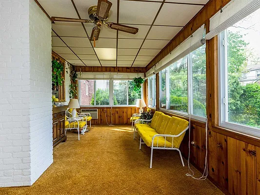 Sold by Keller Williams Realty Landmark | media 16
