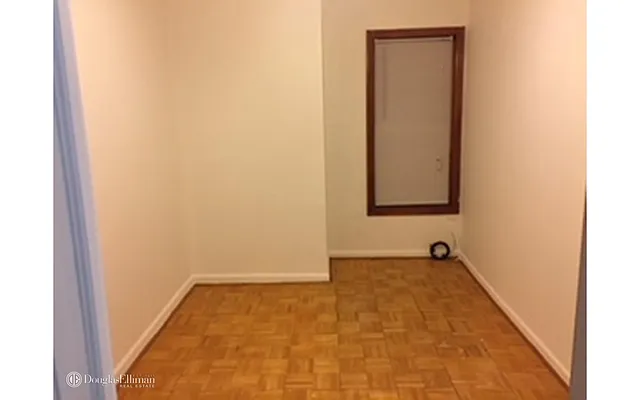 Rented by Douglas Elliman | media 20