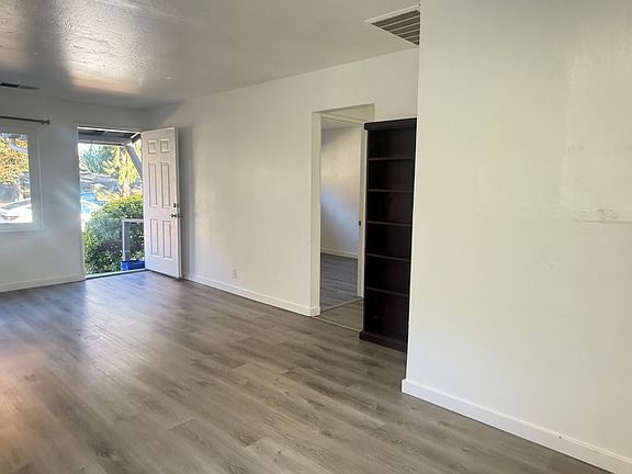 3rd image of 480 Fuller Ave APT A