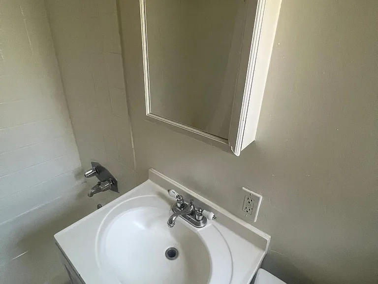 1927 Bonsallo Ave #4 — Photo 30