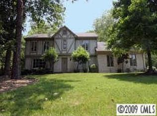 2932 Valencia Trl, Charlotte, NC 28211