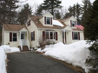 1117 Bridge St, Pelham, NH 03076