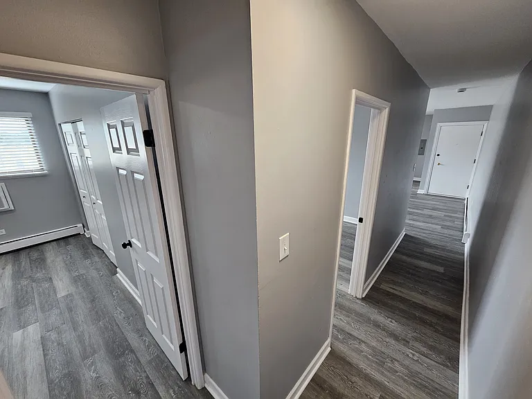2139 Clinton Ave — Photo 13