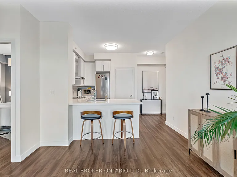 2093 Fairview St #607 — Photo 7