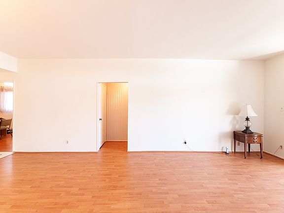 3rd image of 729 S Hobart Blvd APT 48