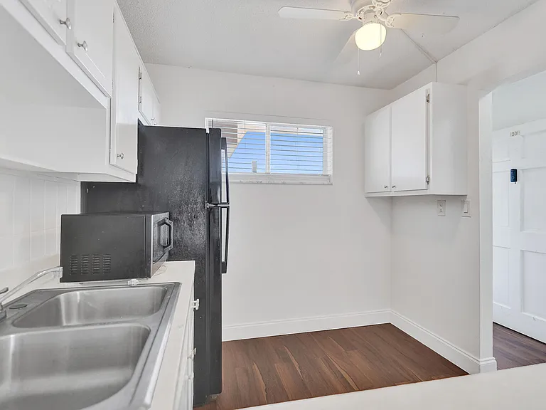 2640 Garden Dr S #301 — Photo 11
