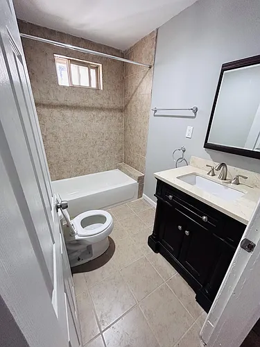 1221 Lindley Ave #2 Photo 1