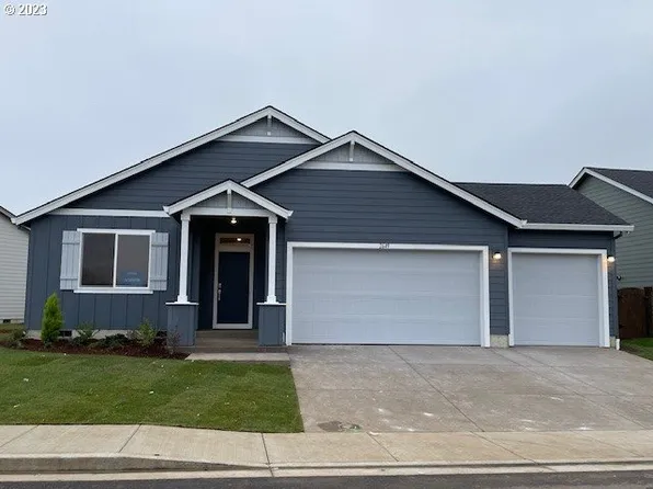 2649 W 15th Ave, Junction City, OR 97448