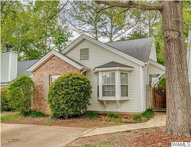 1st image of 2918 Swallow Ln