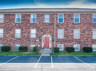 8132 Lake Ter APT F10, Louisville, KY 40222