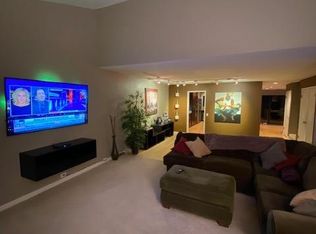 11466 Coloma Rd, Gold River, CA 95670