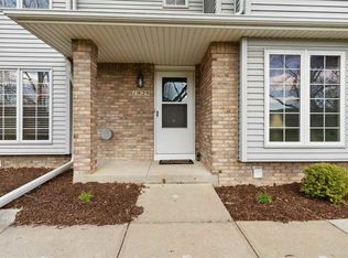 1929 Earl Rd, Iowa City, IA 52246