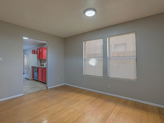 4th image of 7213 Bobwhite Ln NE